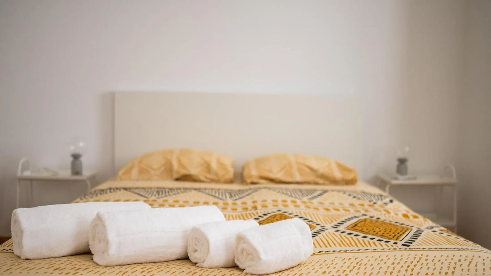 Modern Bairro Alto Rooms Lisboa